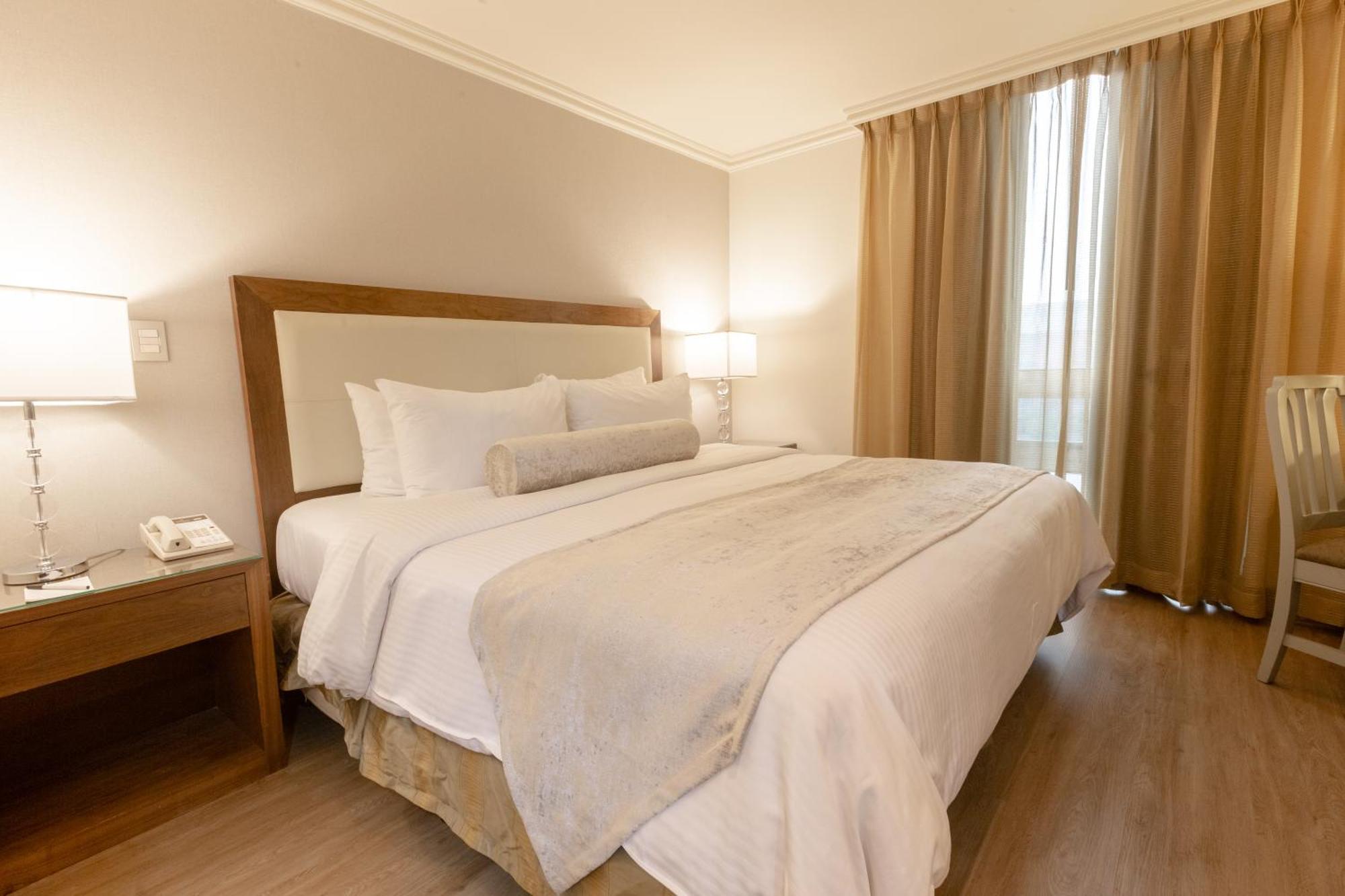 Standard King Room,1273592320:JPEG