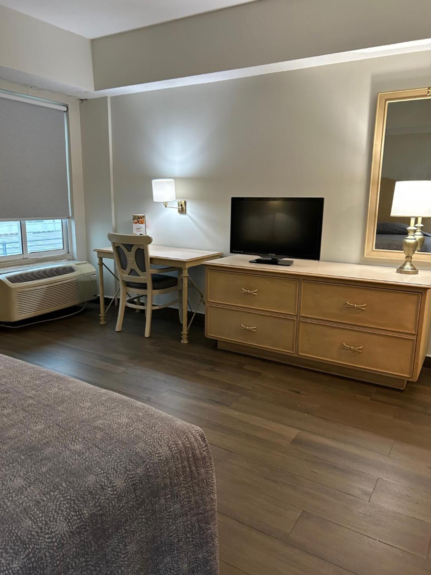 King Room,1629904149:JPEG