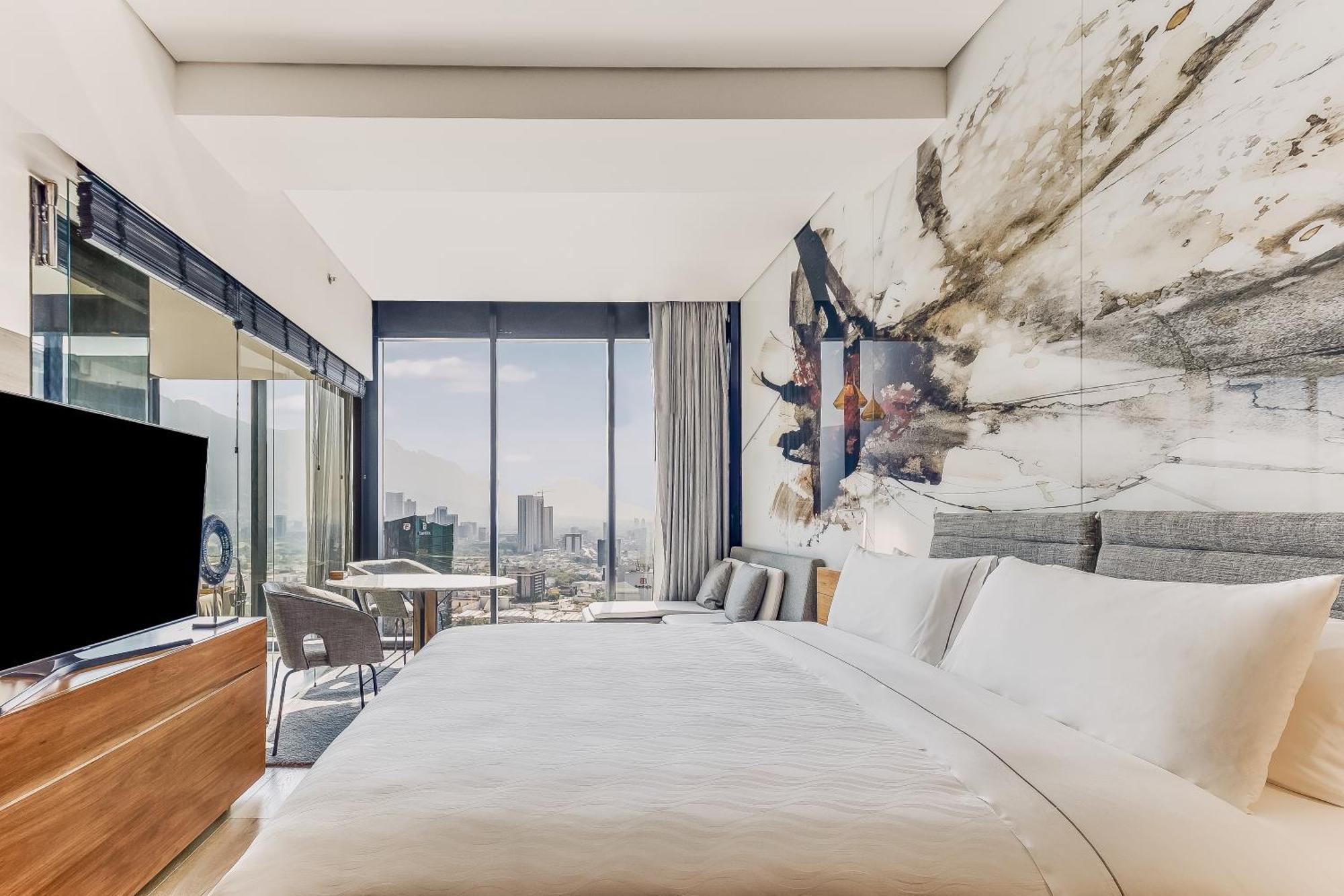 Master Suite 1 King,1556755453:JPEG